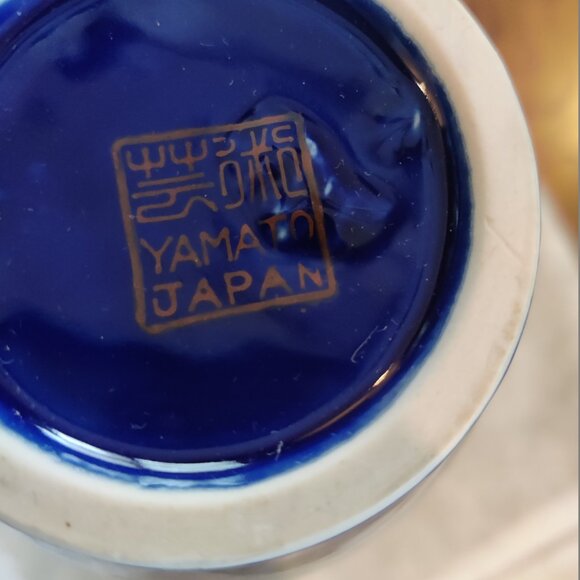 Japan Made Retro Floral Blue Vase - Picture 2 of 5